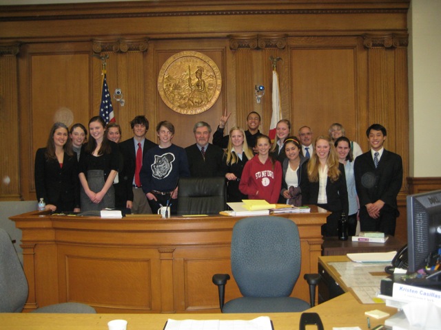 Lamorinda Sun presenta a Luke Ellis, socio de GJEL, en California Mock Trial 1