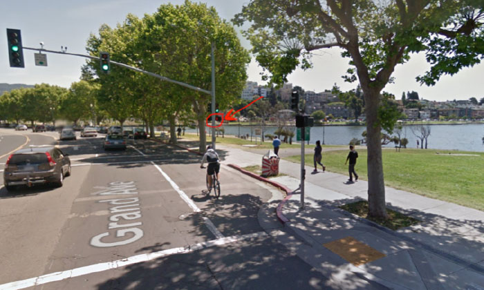 La señal de peatones a lo largo de Grand Avenue en Euclid Avenue es ampliamente ignorada.