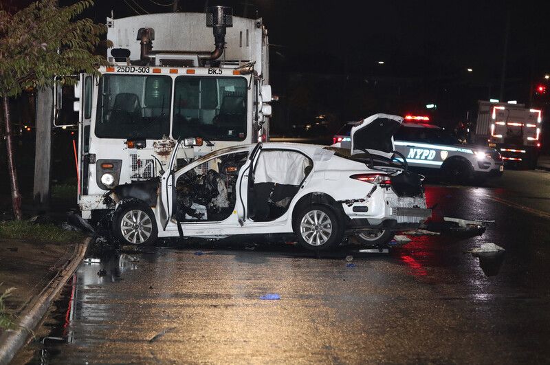 Anybody who knows why there was a car crash in the final scene of