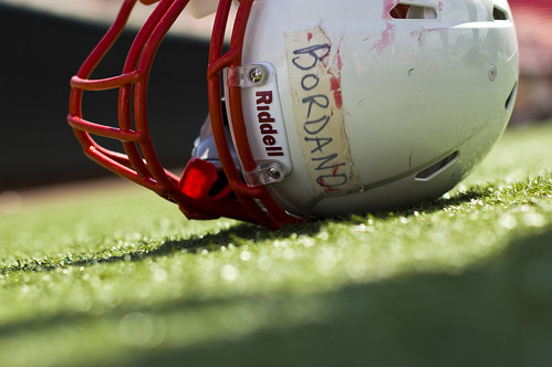 High School Head Injuries Blamed on Football Helmet Safety Standards 1