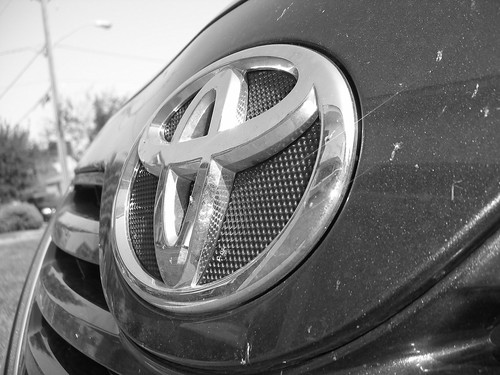 Los medios de comunicación culpan de la aceleración involuntaria de Toyota a un error del conductor 1