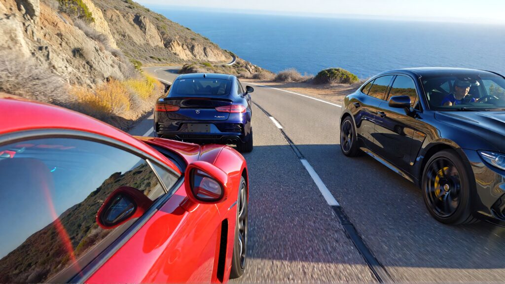 Juris digital three cars on the road 1249711e b9f7 4c40 82ad 58d00ee98f5c