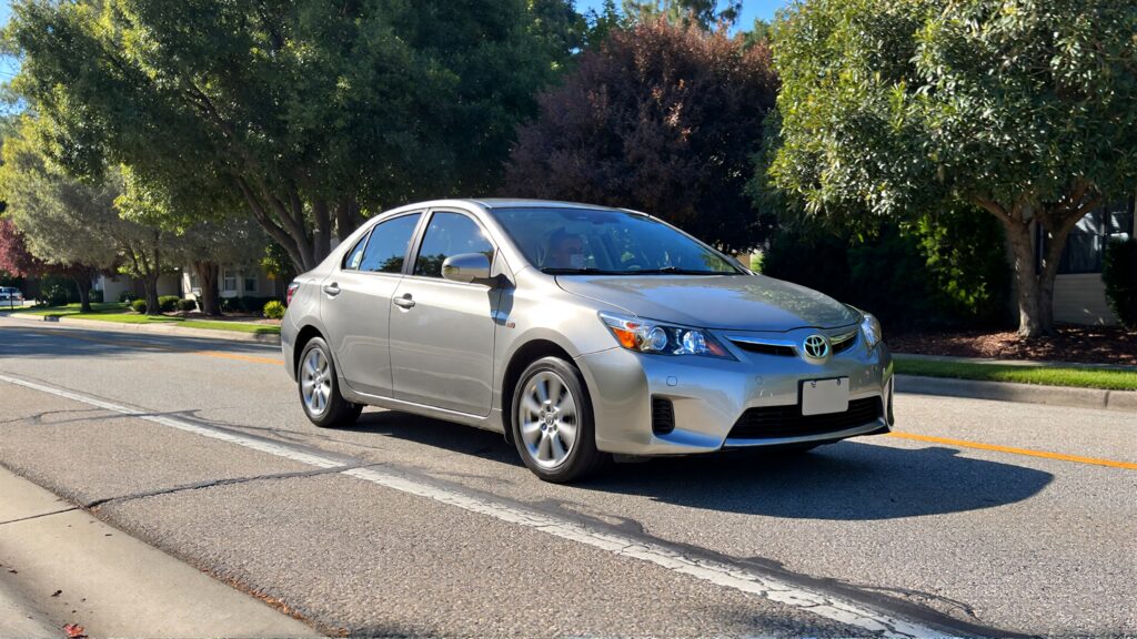 Juris digital a 2010 Toyota on the road d236e889 1a10 4a22 9c4a 82702cc4bc64